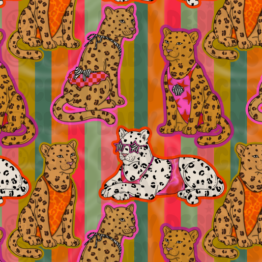 Leopard in swim